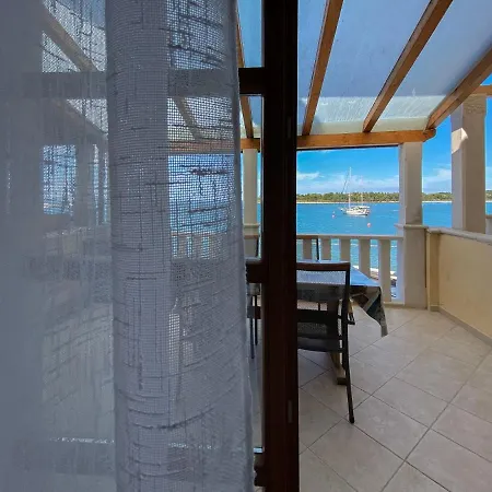 Appartement Laura *