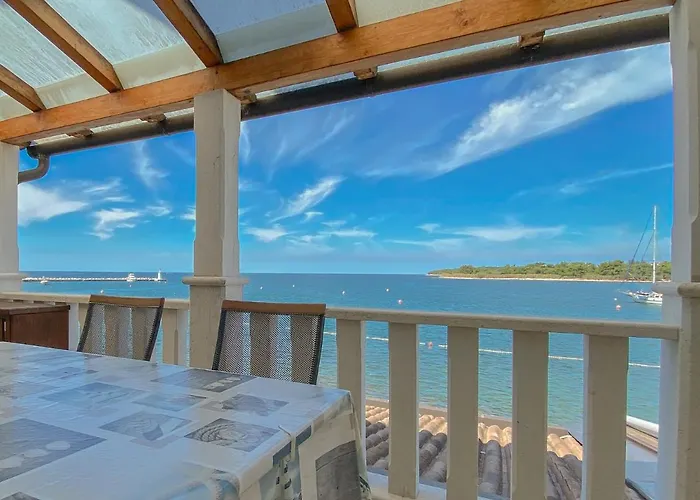 아파트 Laura Novigrad Istria